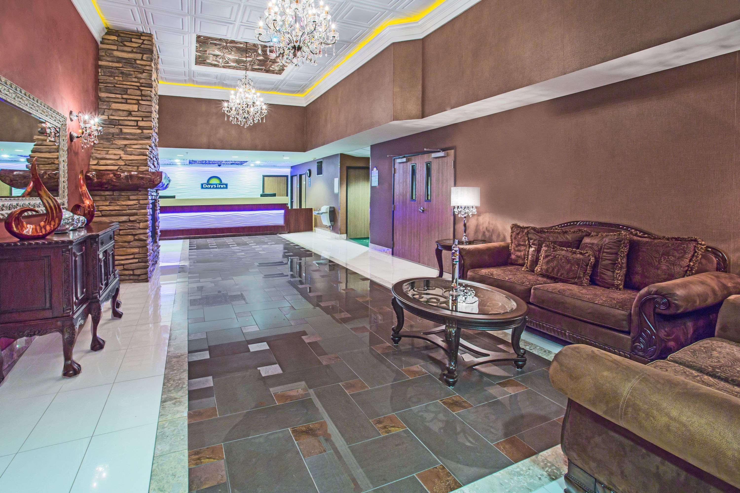 Days Inn By Wyndham Manitou Springs Bagian luar foto