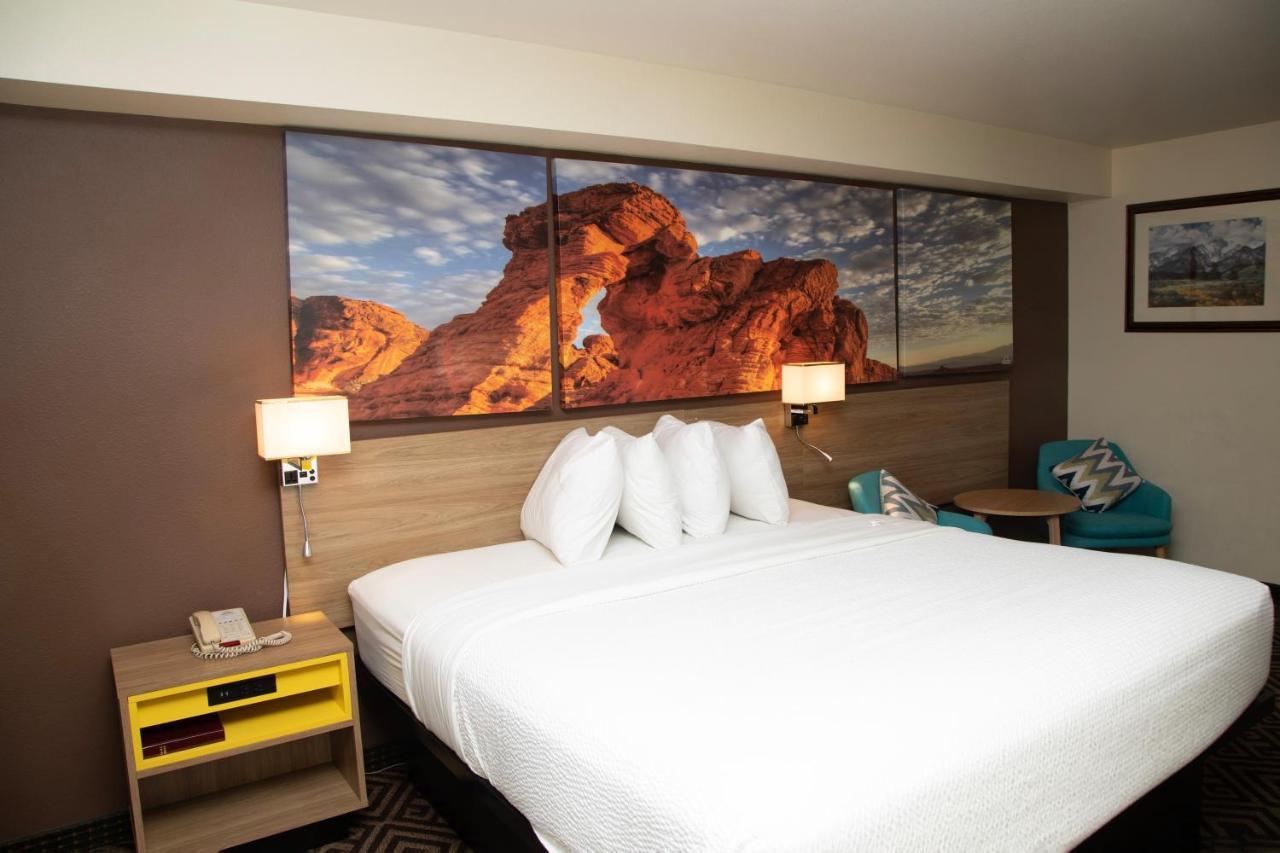 Days Inn By Wyndham Manitou Springs Bagian luar foto