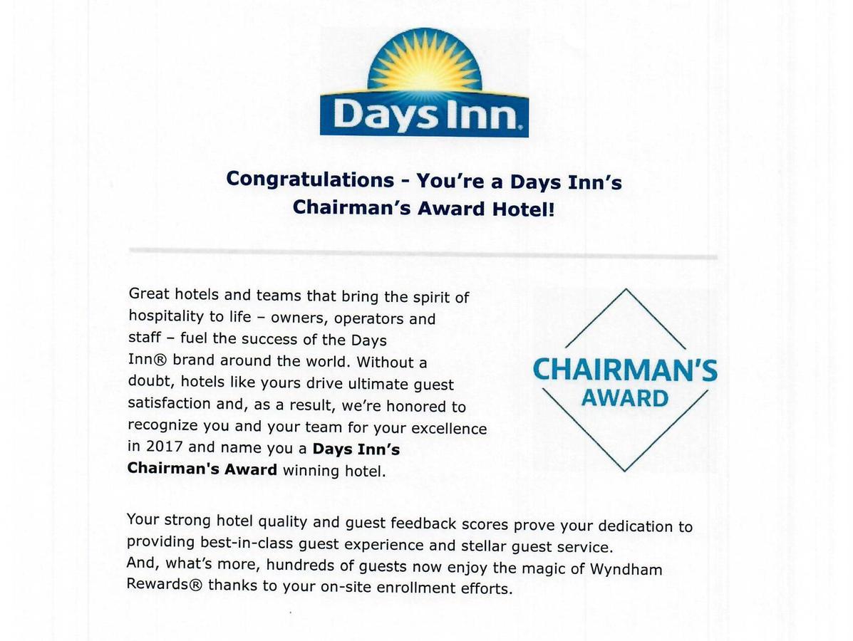 Days Inn By Wyndham Manitou Springs Bagian luar foto